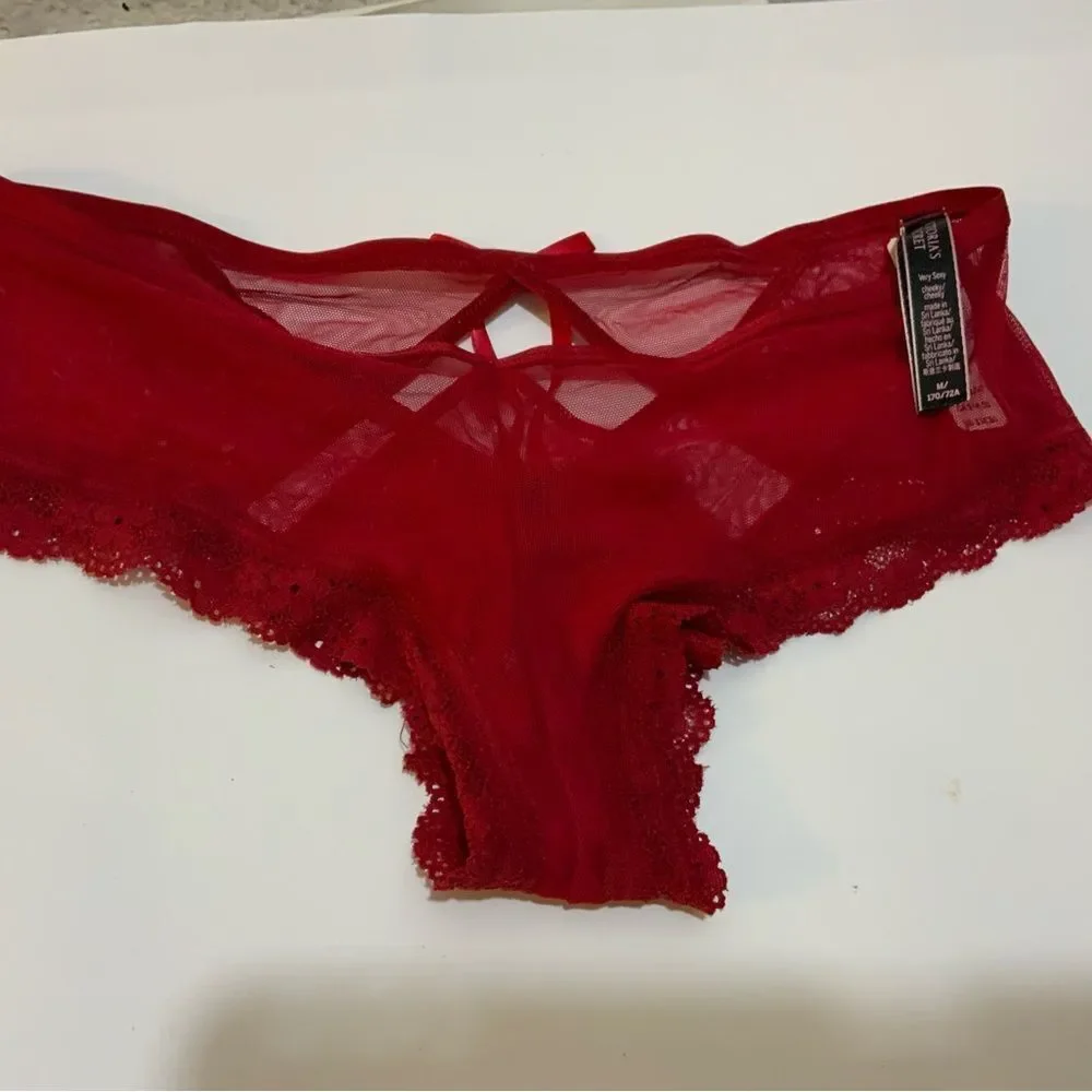 NWT Medium Victoria's Secret Cheeky Panty.